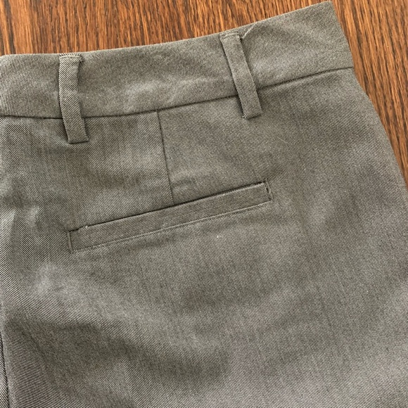CLASSIC GREY GAP SHORTS - Picture 6 of 10